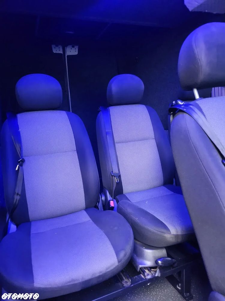 Mercedes-Benz Sprinter - 24