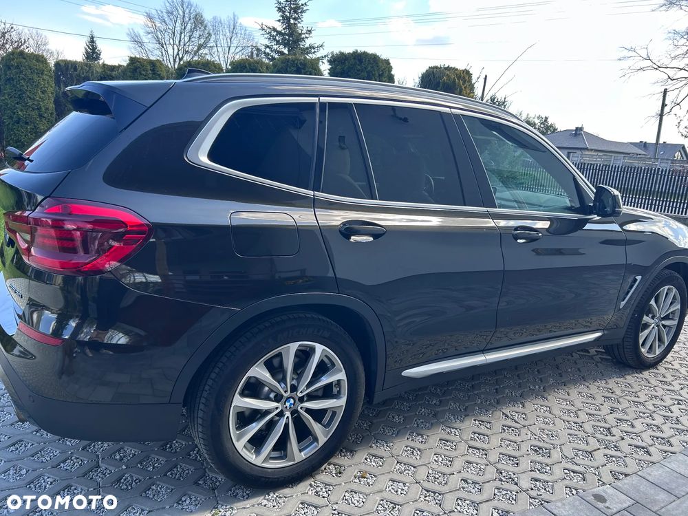 BMW X3 xDrive30i Luxury Line - 2