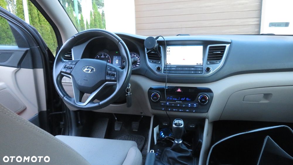 Hyundai Tucson 2.0 CRDI BlueDrive Comfort 2WD - 15
