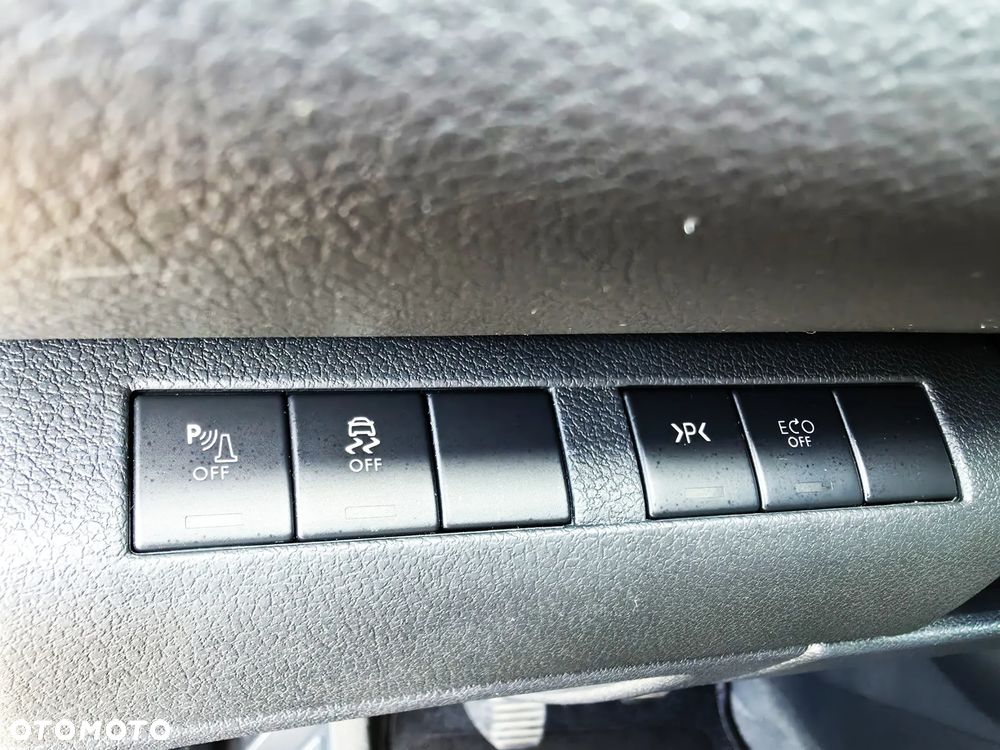 Peugeot 3008 1.6 HDi Active - 23