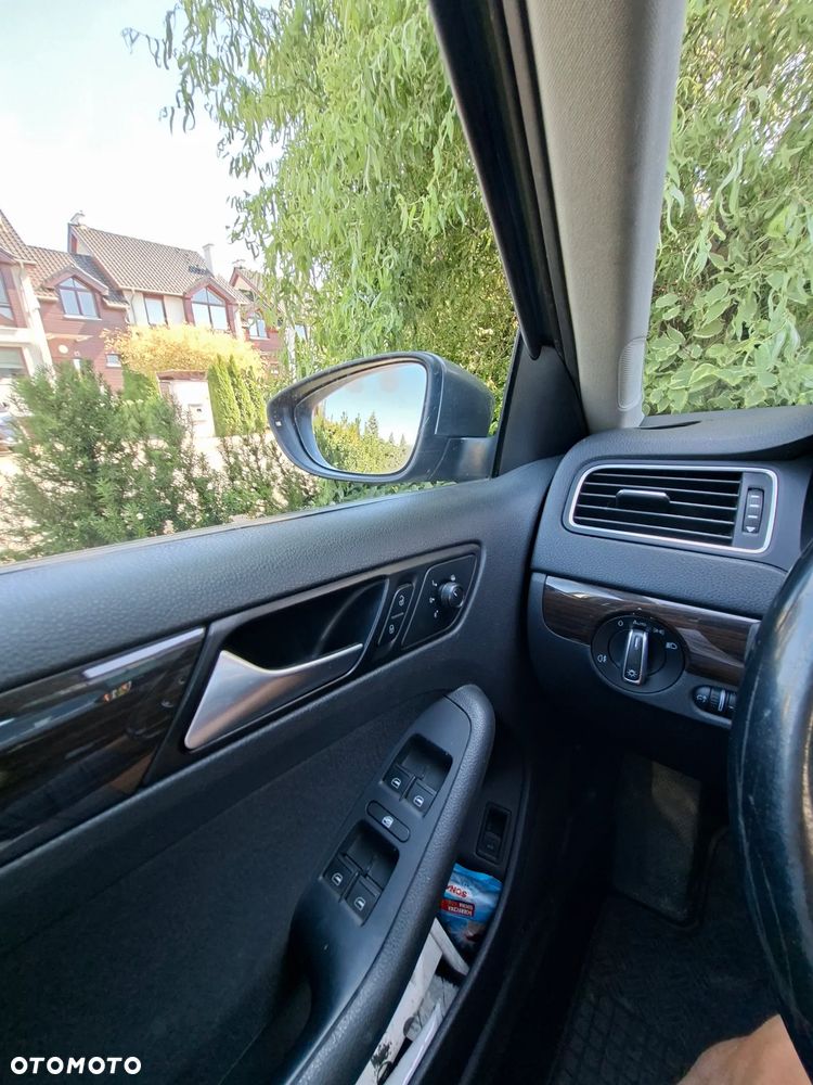 Volkswagen Jetta 1.4 TSI BMT Comfortline - 11