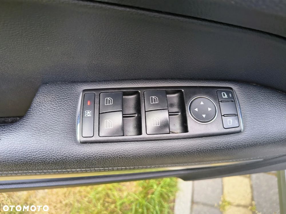 Mercedes-Benz Klasa E 220 CDI - 12