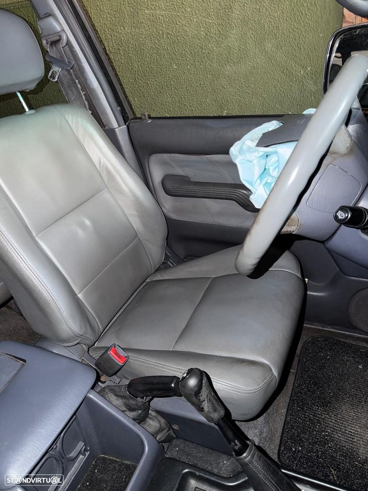 Toyota Land Cruiser Prado - 7