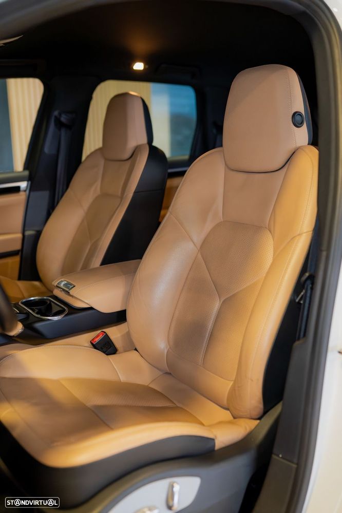 Porsche Cayenne S E-Hybrid - 29