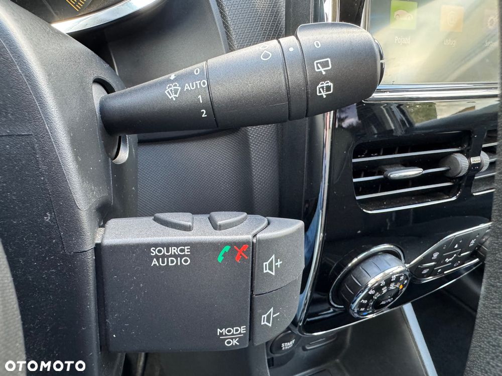 Renault Clio 0.9 TCe Limited - 23