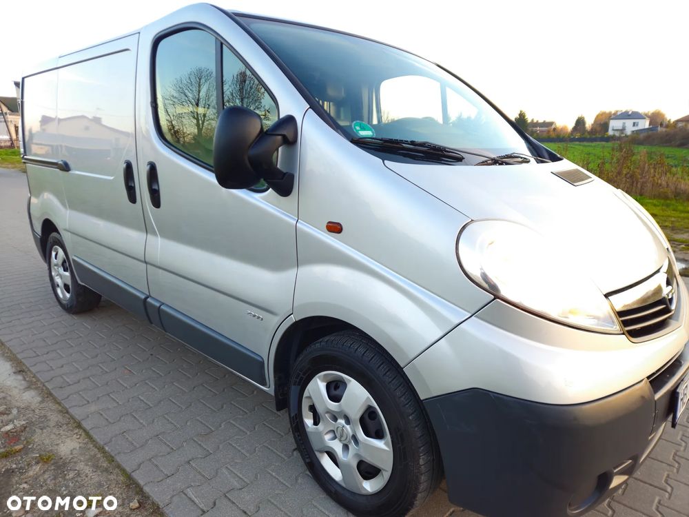 Opel VIVARO 2.0 cdti KLIMATYZACJA - 28