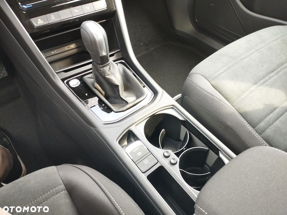 Volkswagen Touran 2.0 TDI BMT Highline DSG - 15