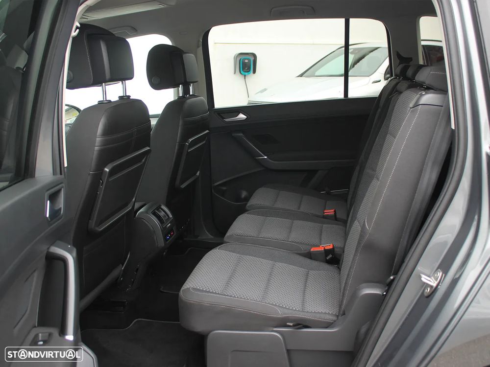 VW Touran 1.6 TDI Confortline - 16