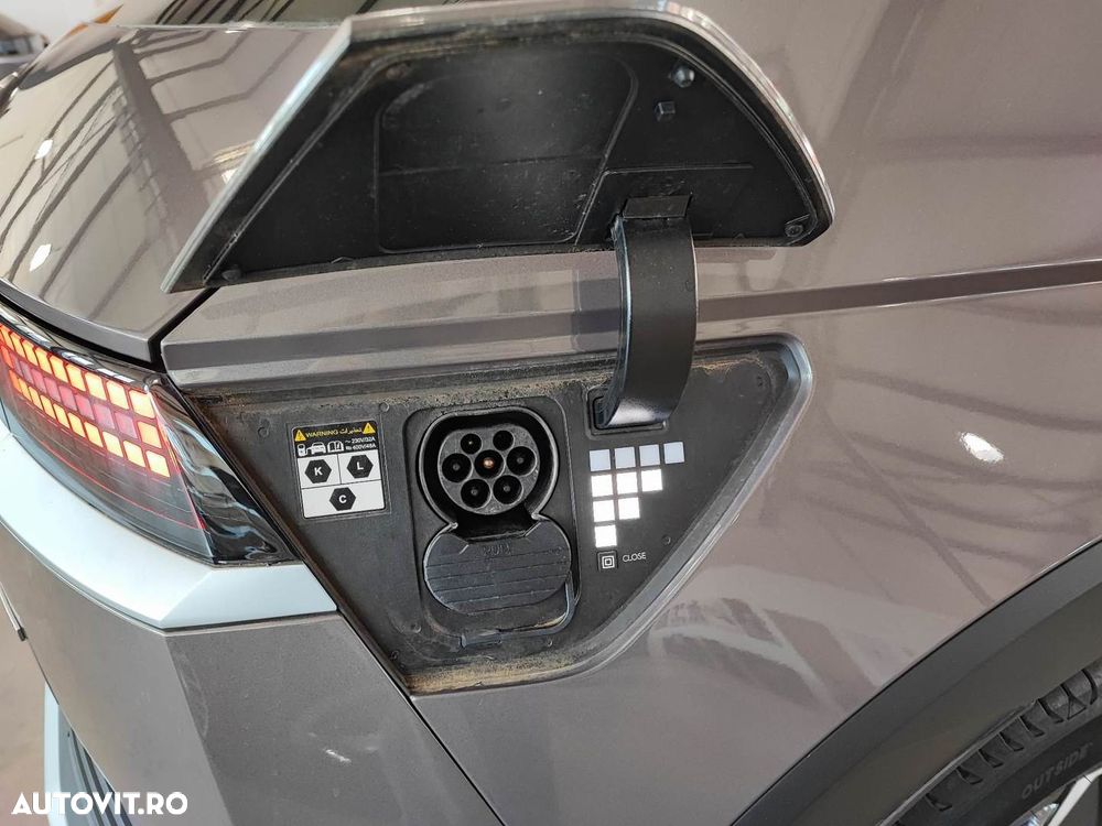 Hyundai IONIQ 77,4 kWh 4WD Techniq - 13