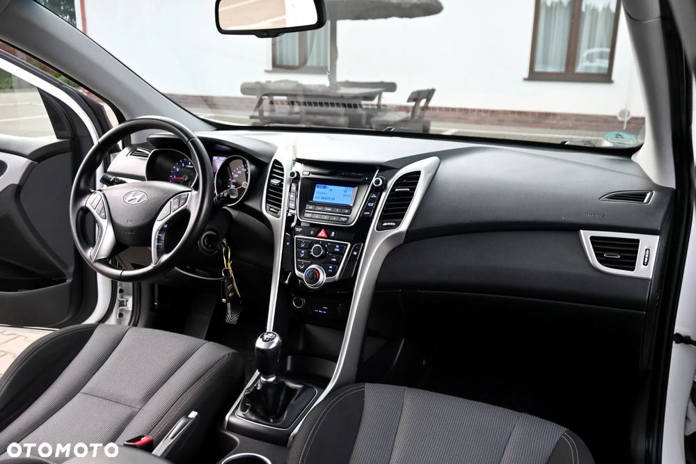 Hyundai i30 1.4 BlueDrive Comfort - 21