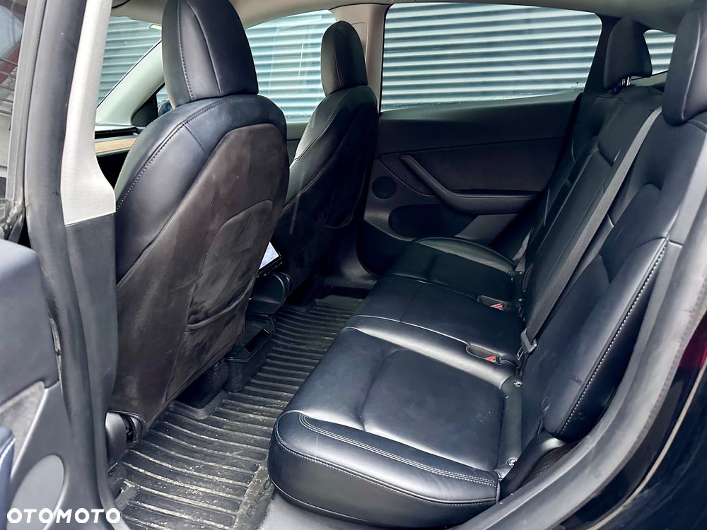 Tesla Y Performance Dual Motor AWD - 16