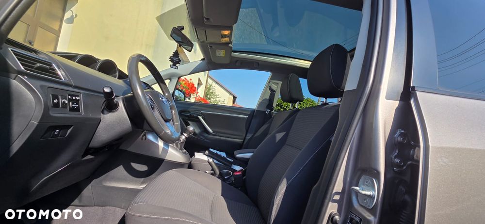 Toyota Verso 1.6 D-4D 7-Sitzer Start/Stop Executive - 23