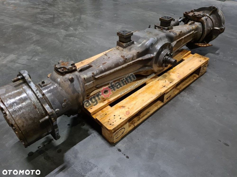 Przedni most Massey Ferguson 2685 - 4