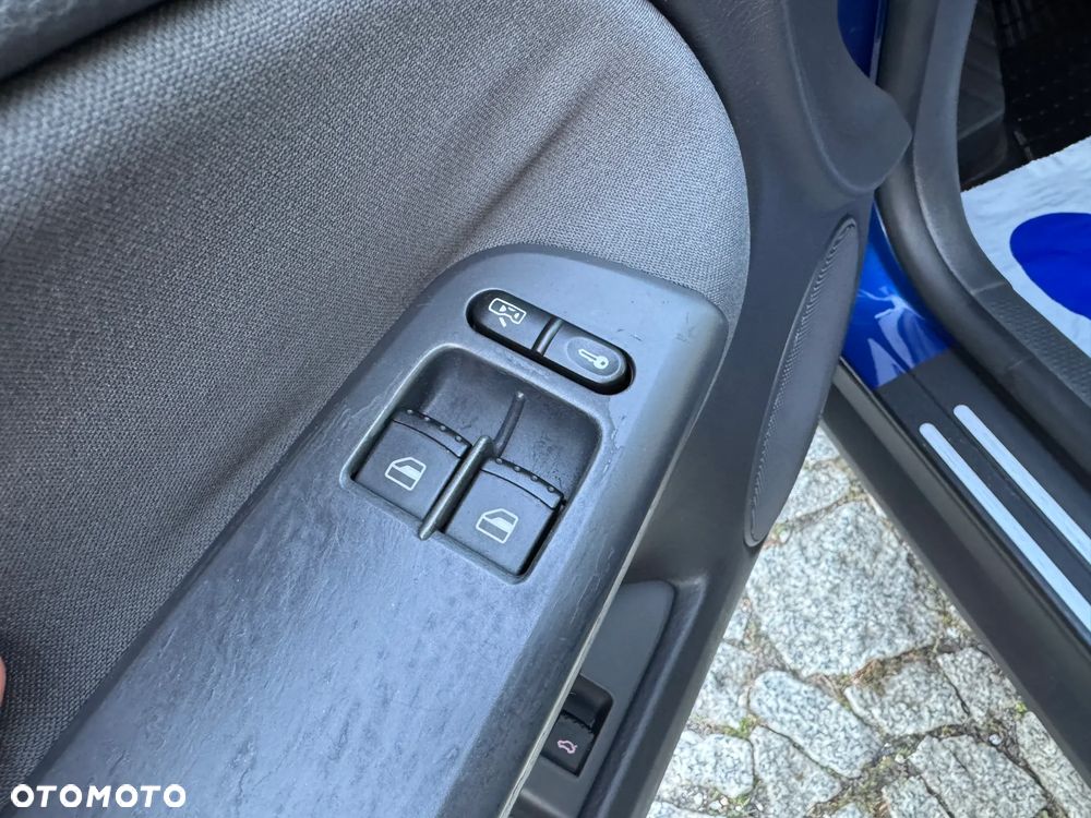 Volkswagen Passat 2.0 Comfortline - 25
