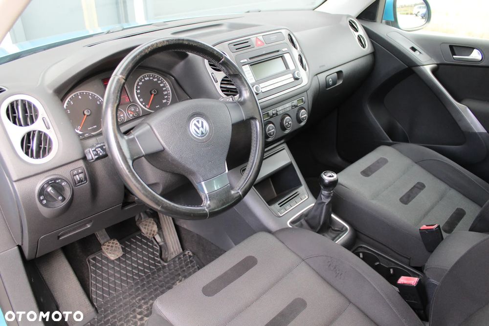 Volkswagen Tiguan - 8