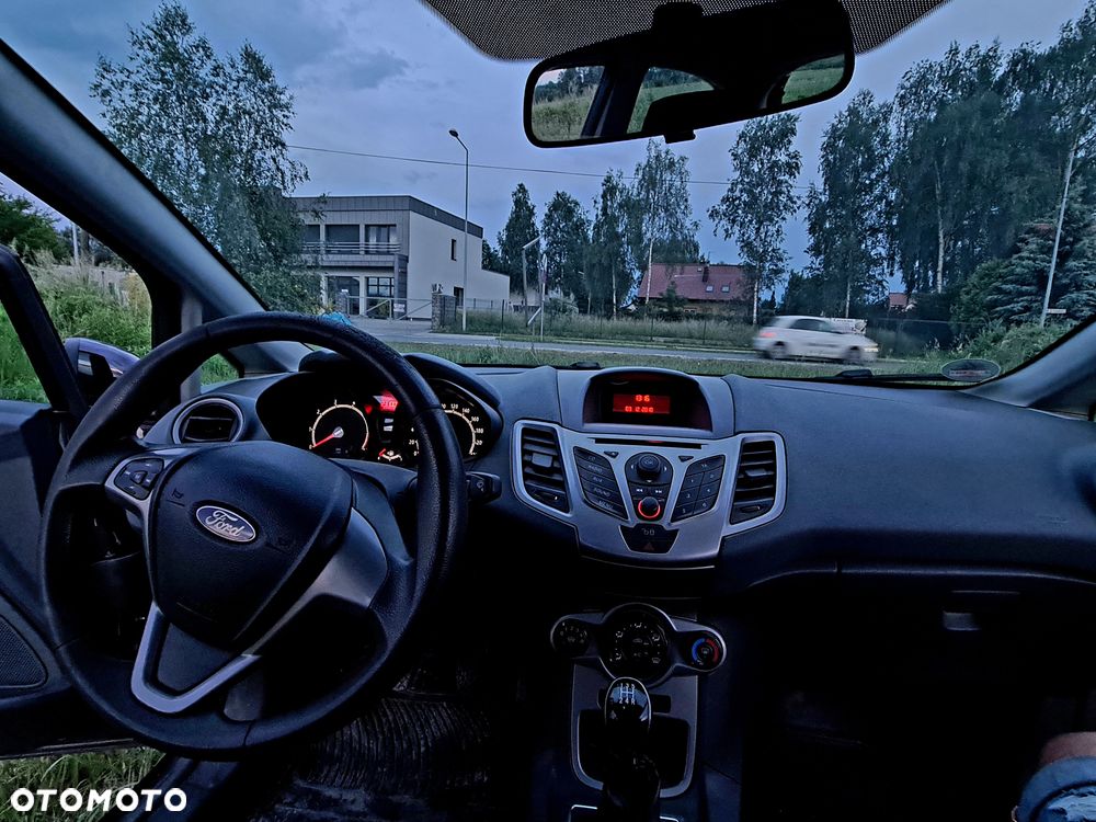 Ford Fiesta - 19