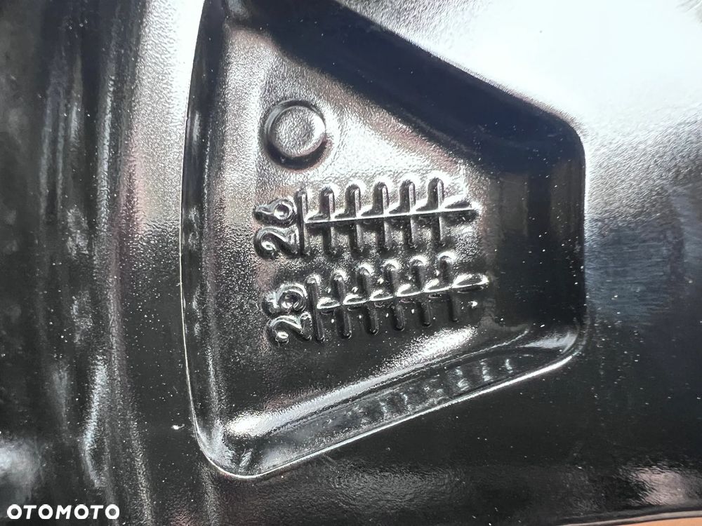 Nowe Oryginalne Felgi VW Transporter T7 6x120 17'' - 12