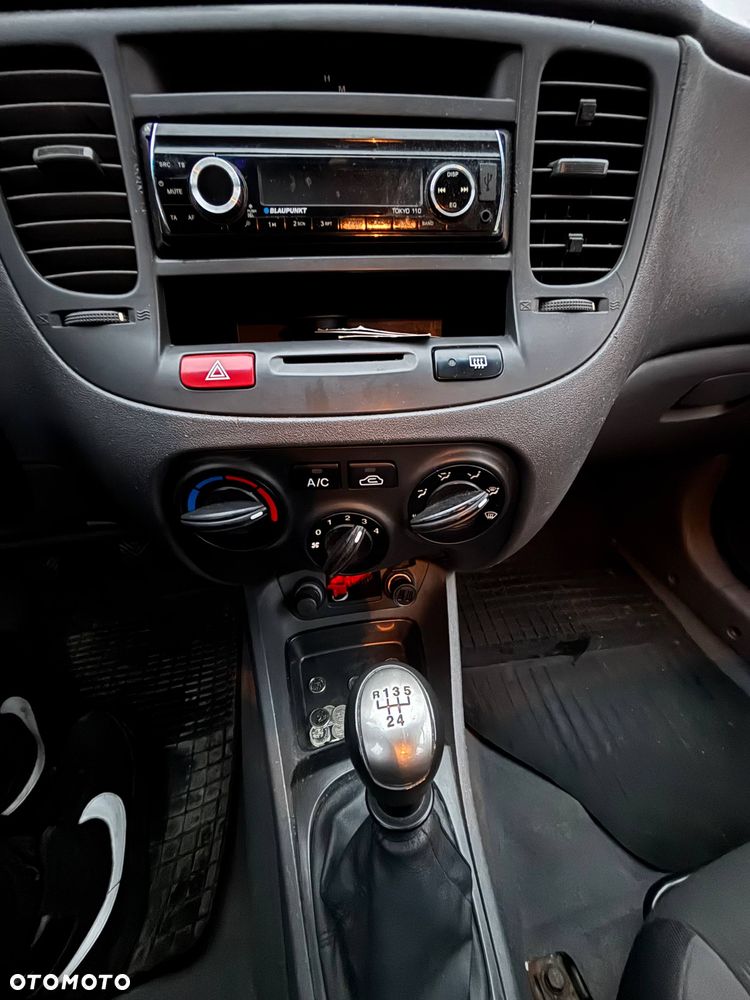 Kia Rio 1.4 / City - 10