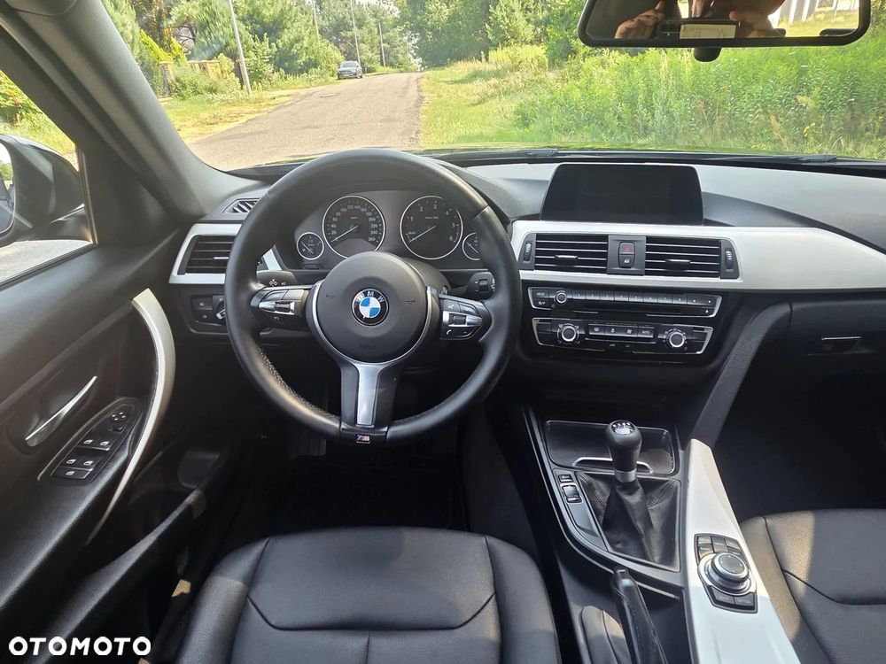 BMW Seria 3 316d - 11