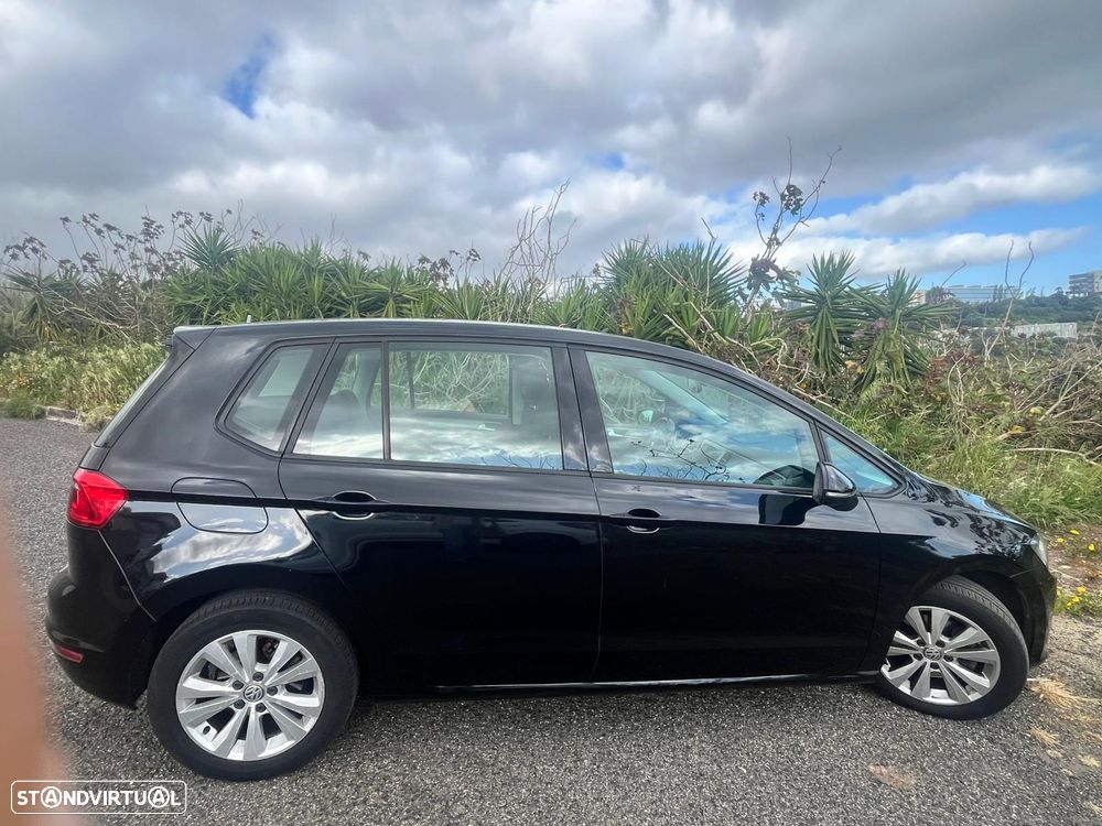 VW Golf Sportsvan 1.6 TDI Confortline BlueMotion - 6