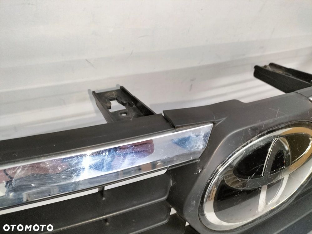 Atrapa kratka grill TOYOTA HILUX 8 VIII LIFT 20- INVINCIBLE - 4