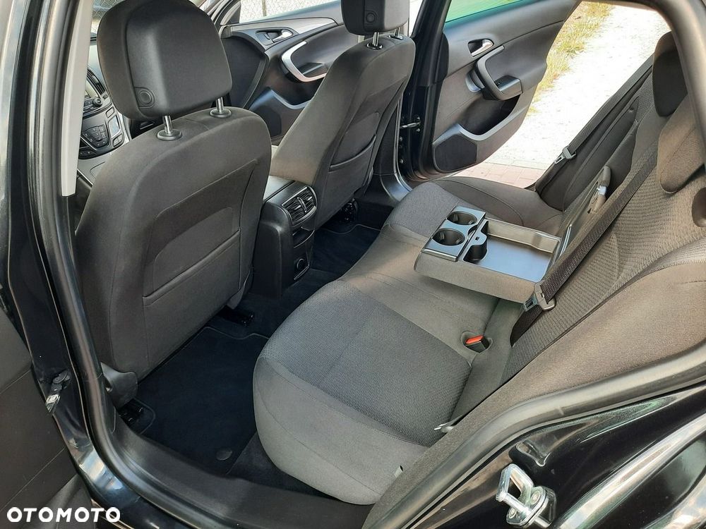 Opel Insignia - 16