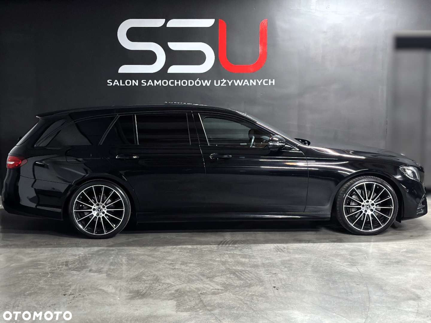 Mercedes-Benz Klasa E 220 d T 9G-TRONIC AMG Line - 12