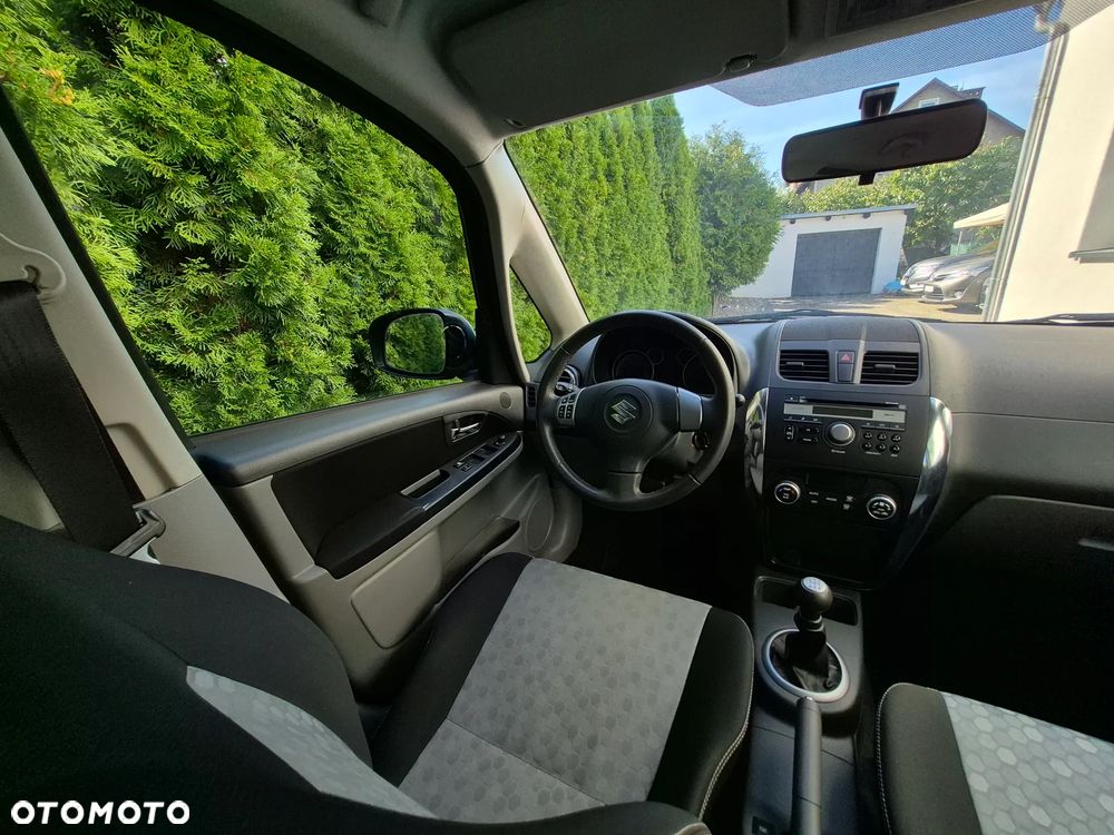 Suzuki SX4 1.6 VVT 4x2 Style - 32