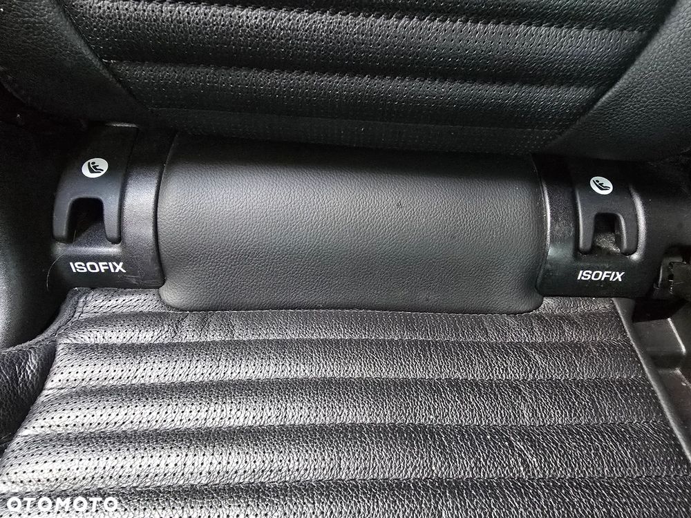 Land Rover Discovery Sport - 18