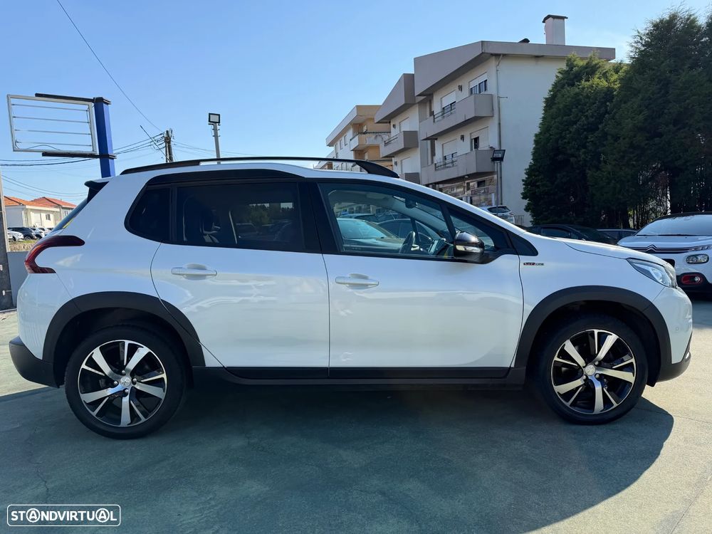Peugeot 2008 PureTech 130 Stop&Start EAT6 Signature - 8