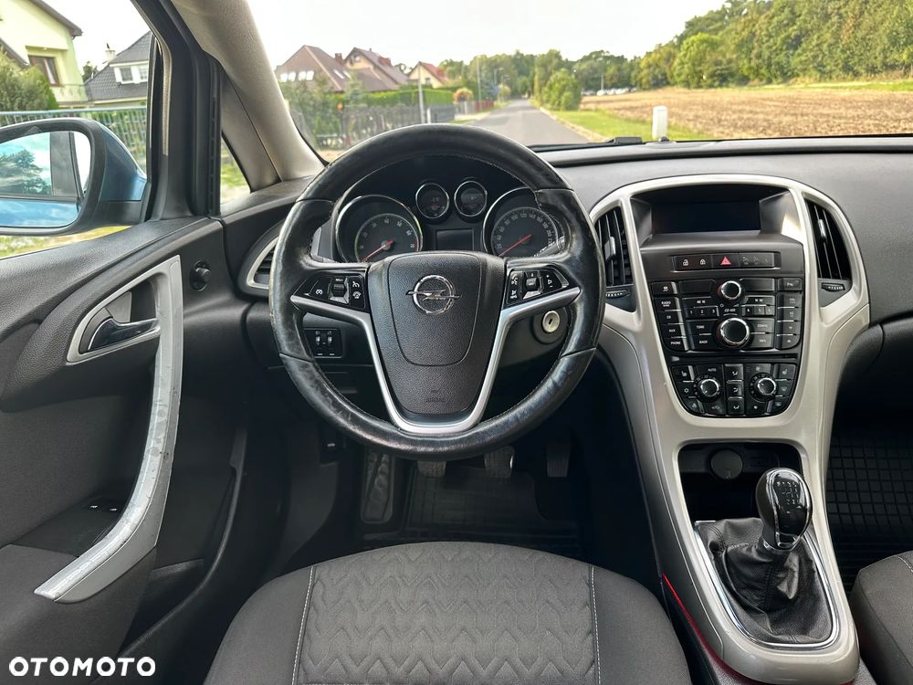 Opel Astra 1.4 Turbo Cosmo - 19