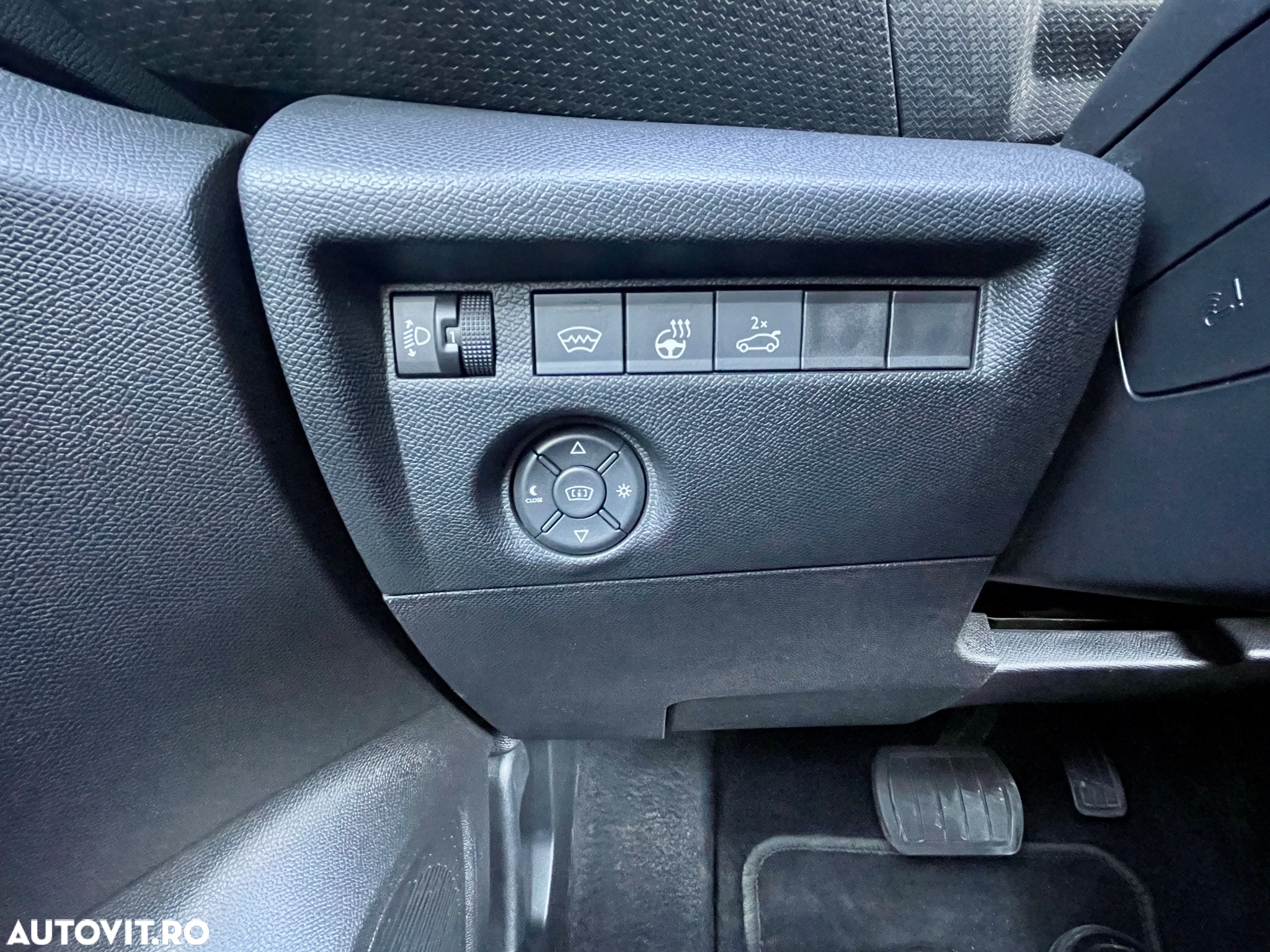 Citroën C4X 1.2 PureTech 130 S&S EAT8 Shine - 22