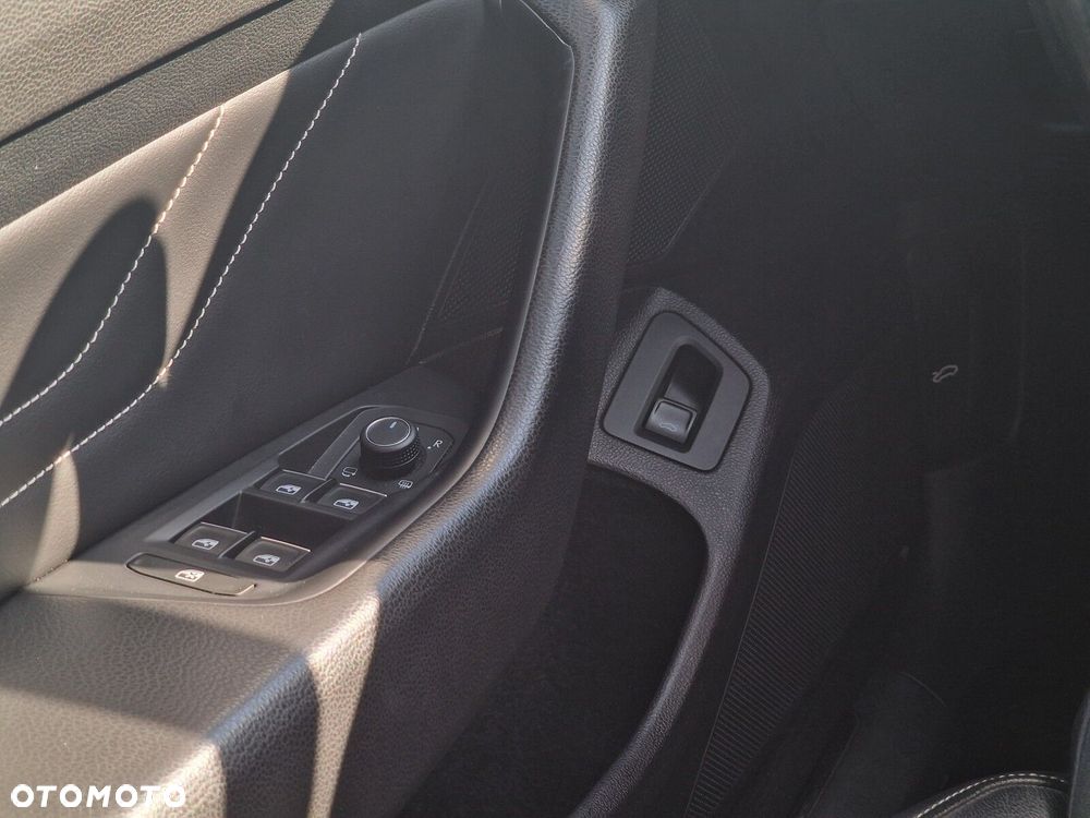 Volkswagen Passat - 23