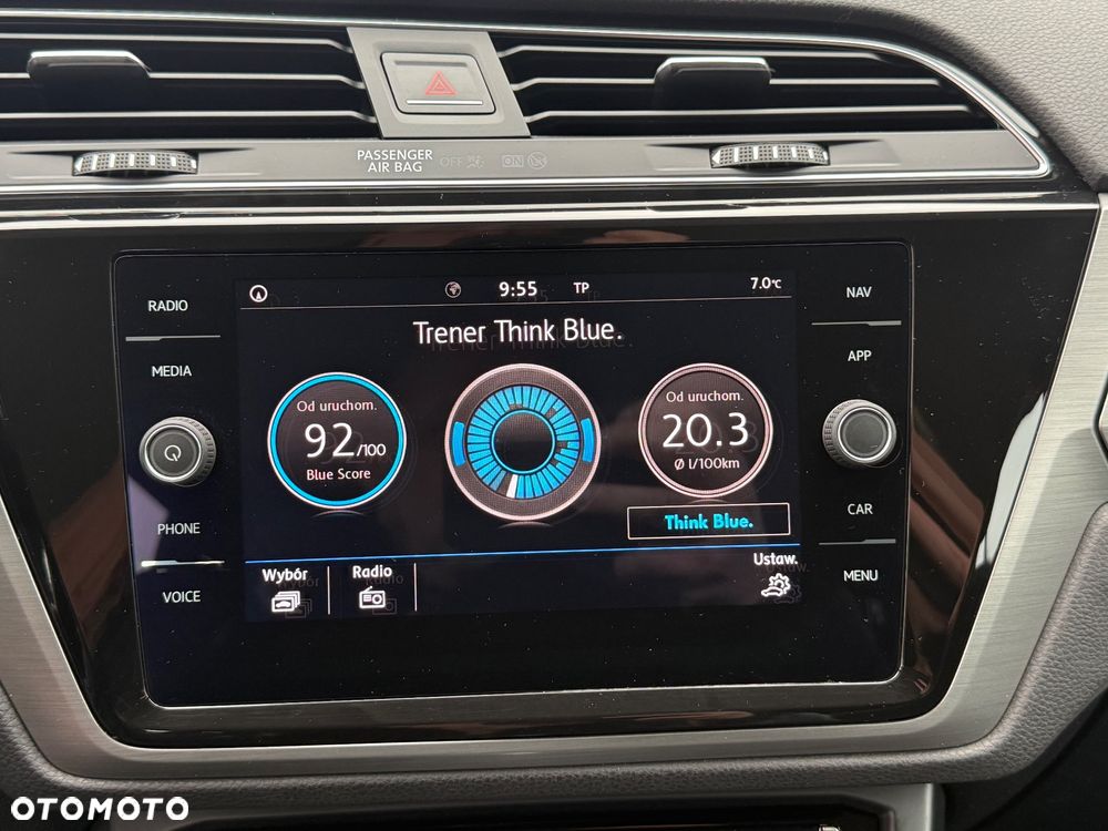 Volkswagen Touran 2.0 TDI SCR DSG ACTIVE - 18