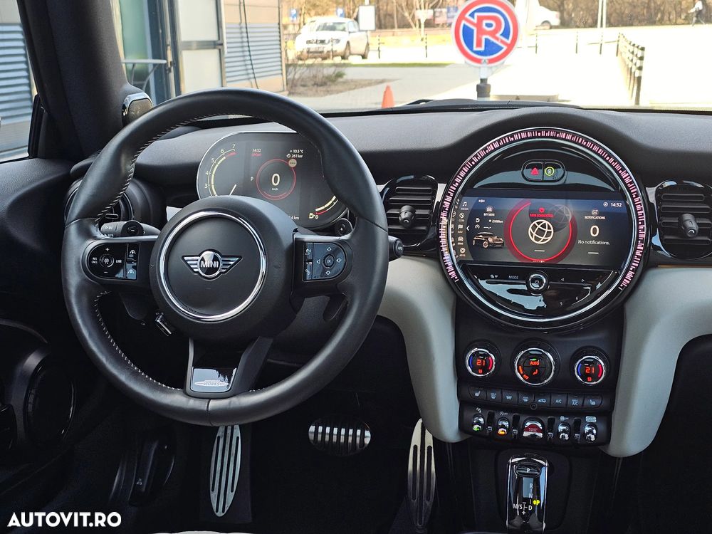 Mini Cooper S Aut. John Works Trim - 13