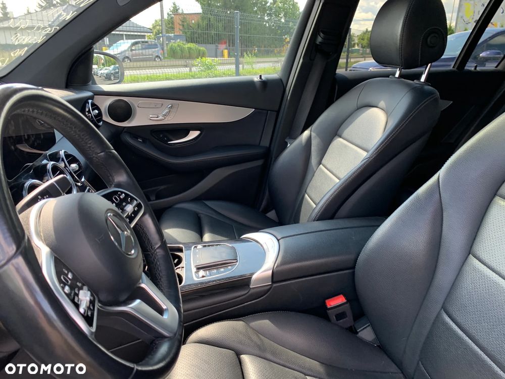 Mercedes-Benz GLC 300 4Matic 9G-TRONIC Edition Avantgarde - 11