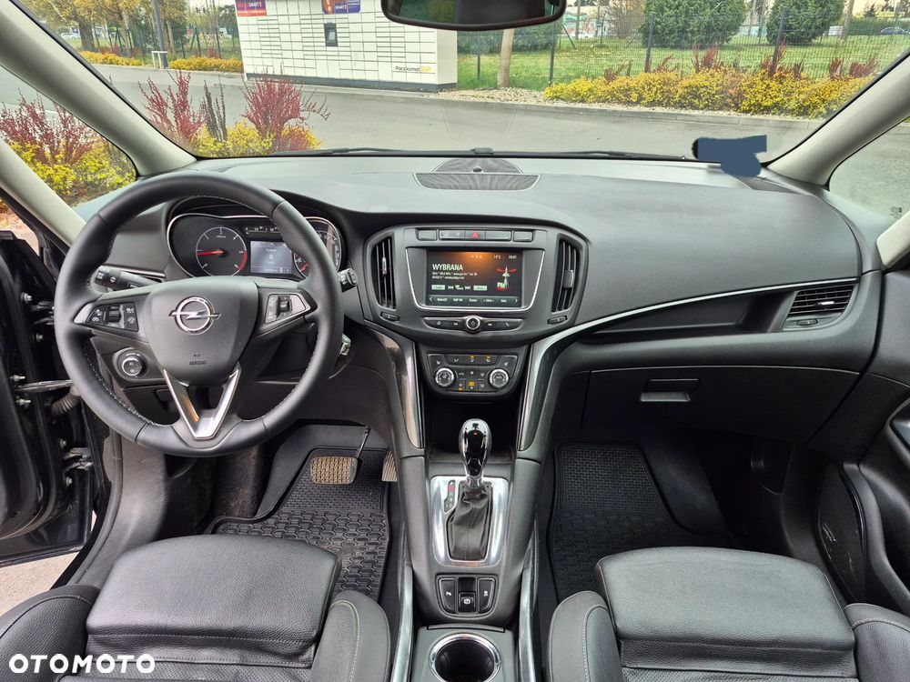 Opel Zafira - 9