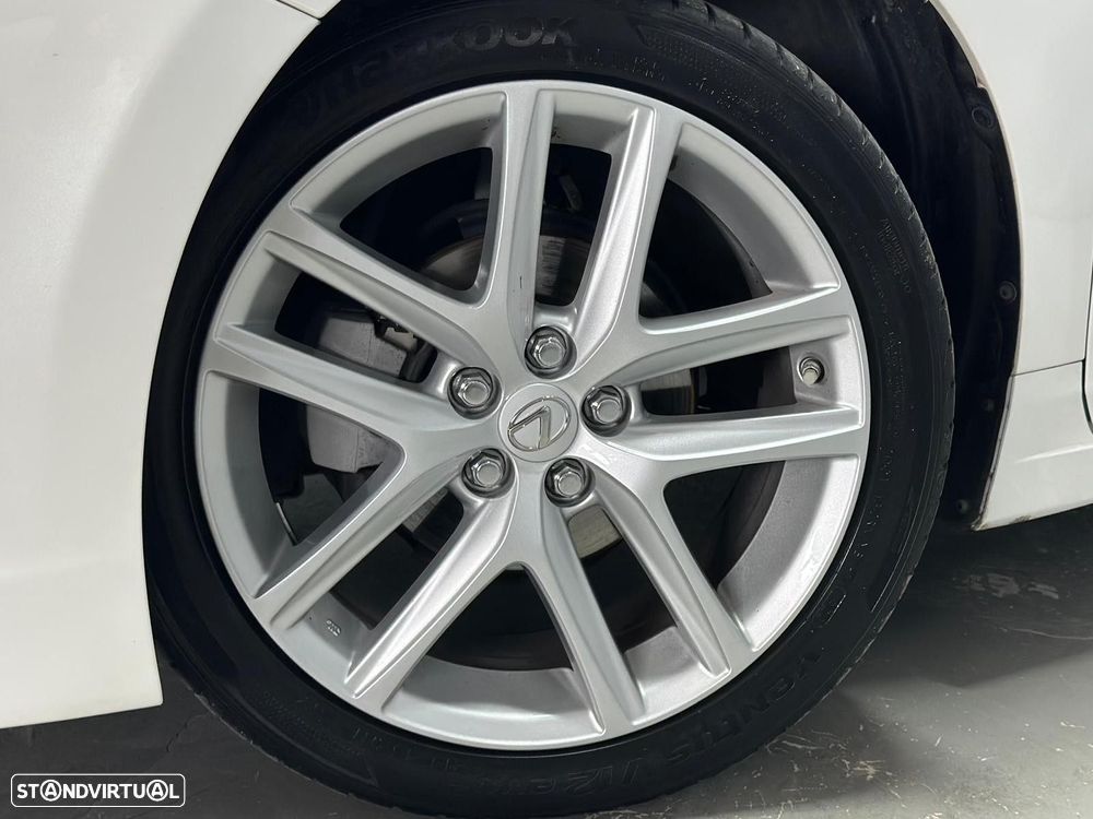 Lexus CT 200h - 6