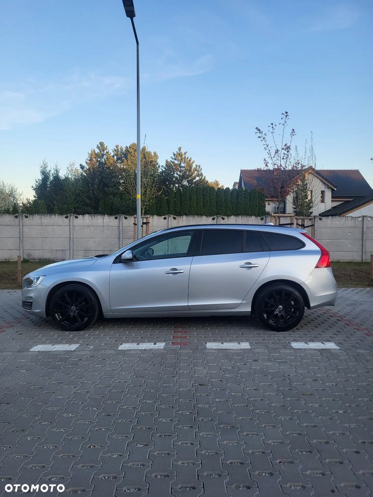 Volvo V60 D2 - 3
