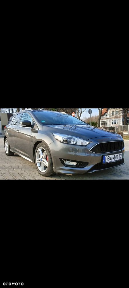 Ford Focus 1.5 TDCi DPF Start-Stopp-System ST-Line - 38
