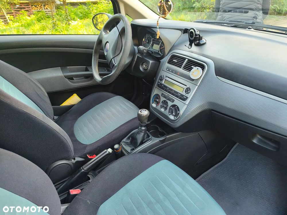 Fiat Grande Punto - 8
