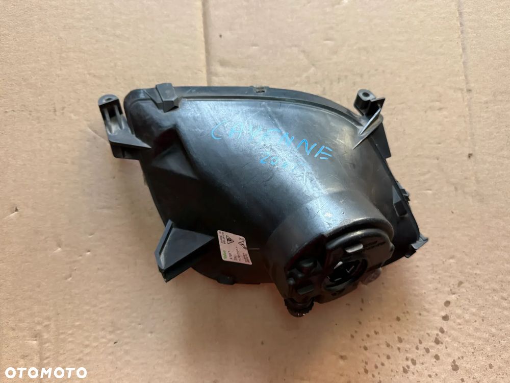 Lampa przednia Porshe Cayenne -  lewa strona 02-10' - oryginalna - 2