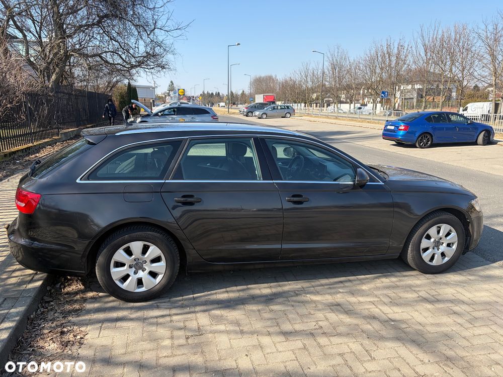 Audi A6 Avant - 10
