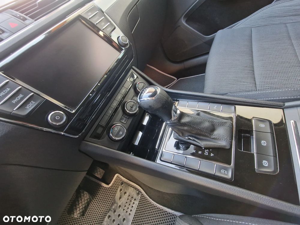 Skoda Superb 1.6 TDI Style DSG - 13