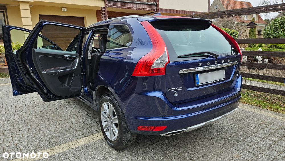 Volvo XC 60 D4 Drive-E Ocean Race - 23