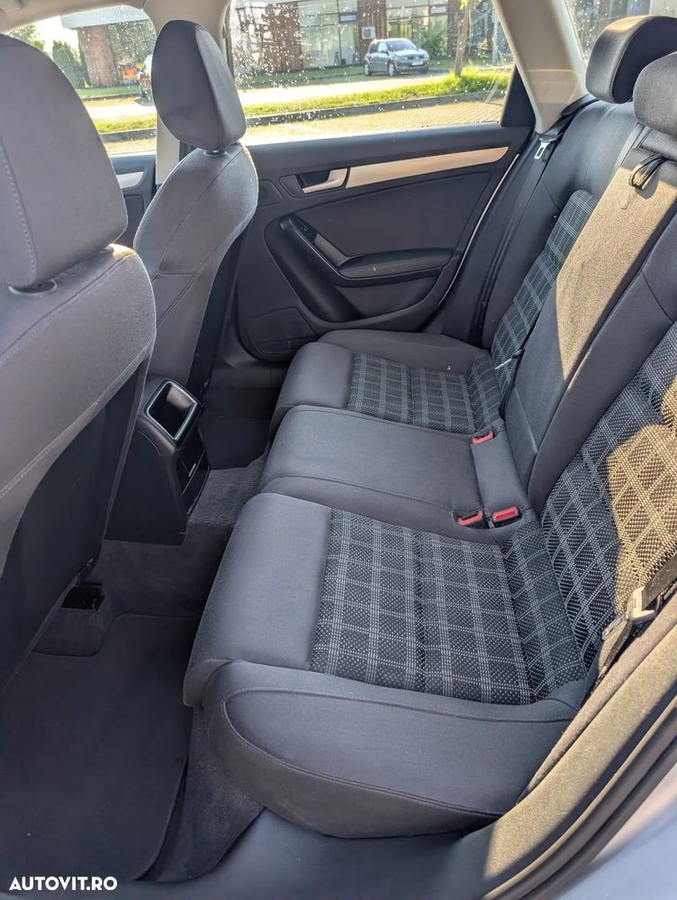 Audi A4 Limuzina 2.0 TDI B8 - 19