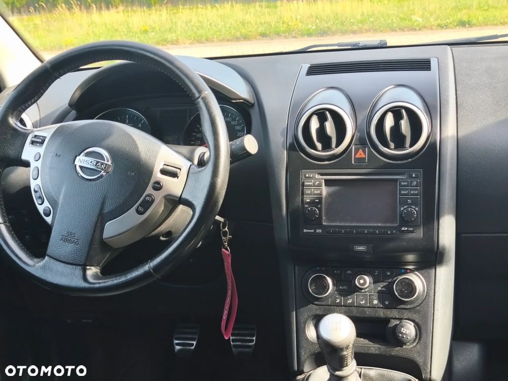 Nissan Qashqai - 10