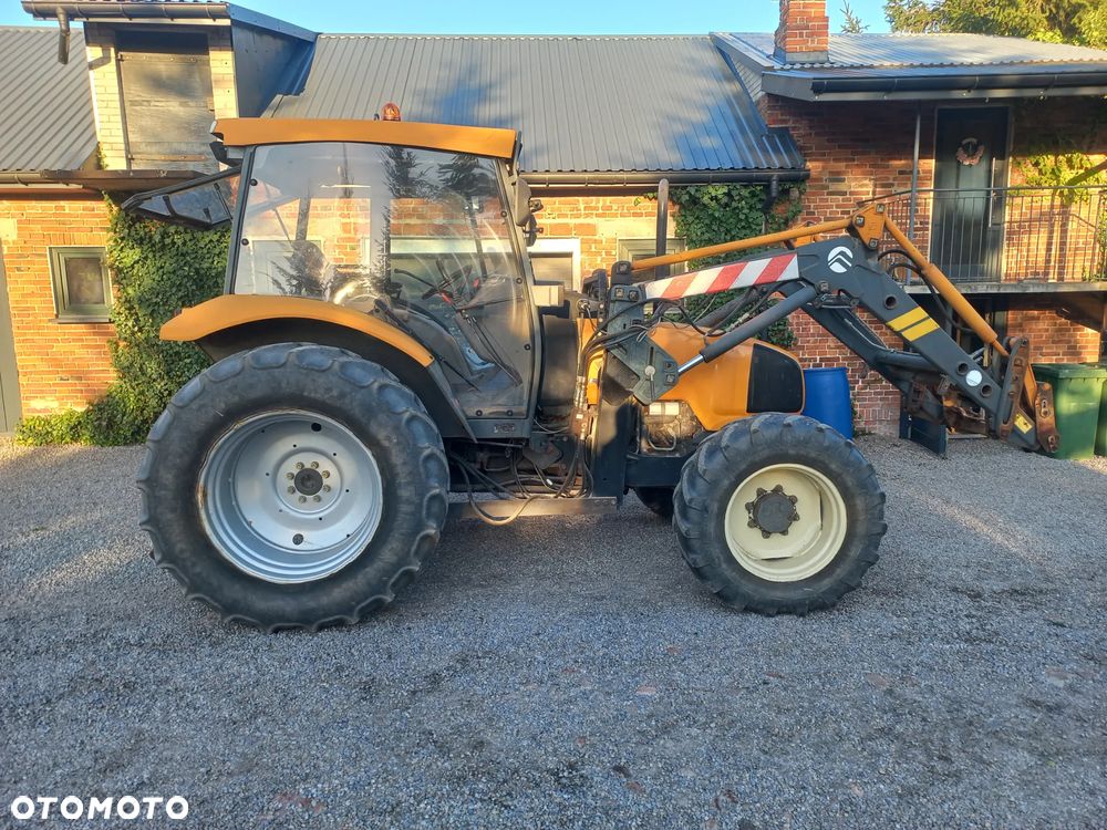 John Deere Massey Ferguson - 3