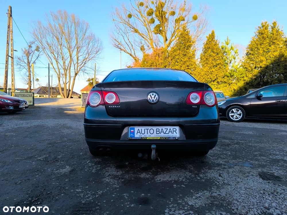 Volkswagen Passat - 9