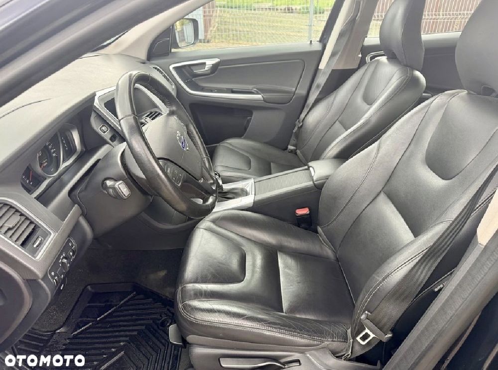 Volvo XC 60 - 8